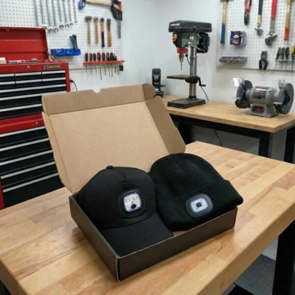 Zestaw Prezentowy dla Mężczyzny: Dwie Czapki z Latarką LED USB (Zima + Lato) C03